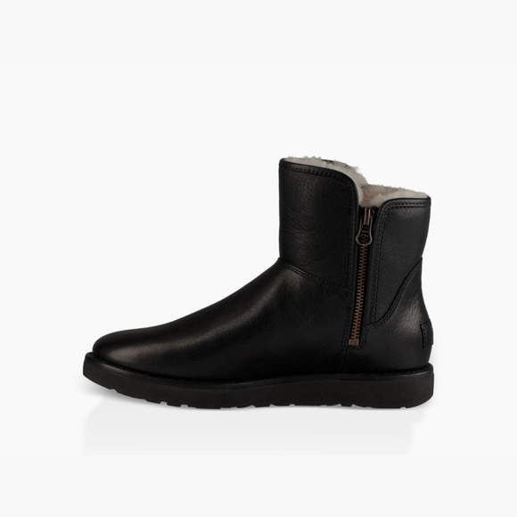 ugg abree mini black